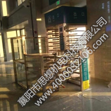 安江站矩形半高护栏